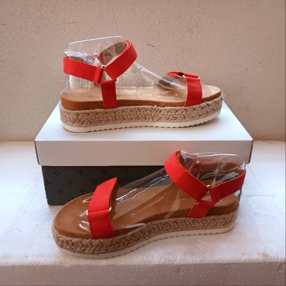 Sun + Stone - Picture 4 of 4